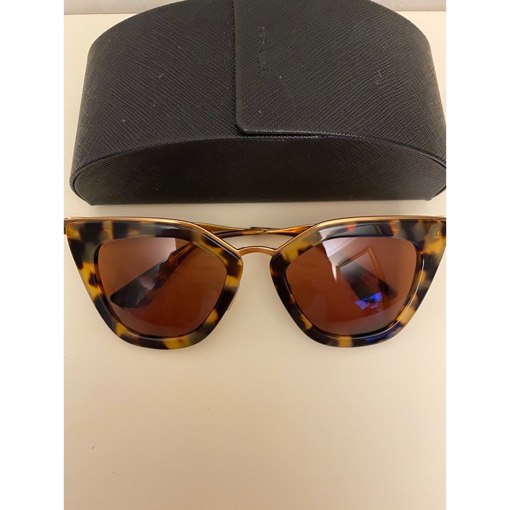 Prada Sunglasses Cat Eye style. Gradient lens. - Picture 2 of 8